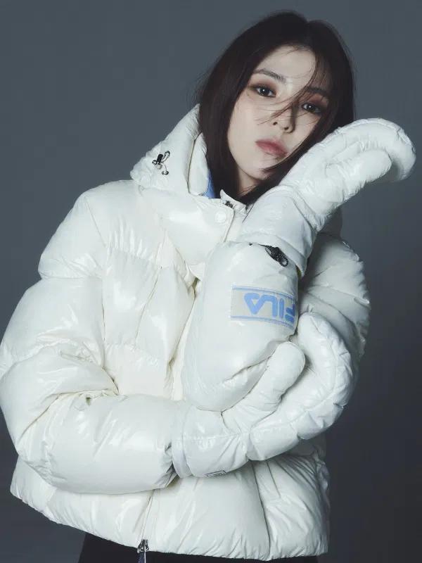 FILA <한소희 착용><밀라노다운> 후드 구스다운 숏패딩자켓