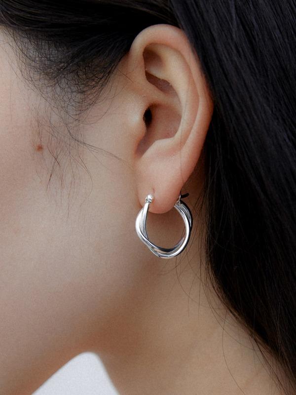 Daily twist earring