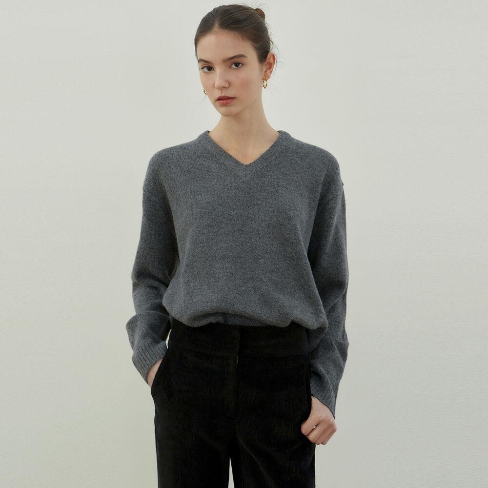 CLASSICAL SOFT V SWEATER_CHARCOAL