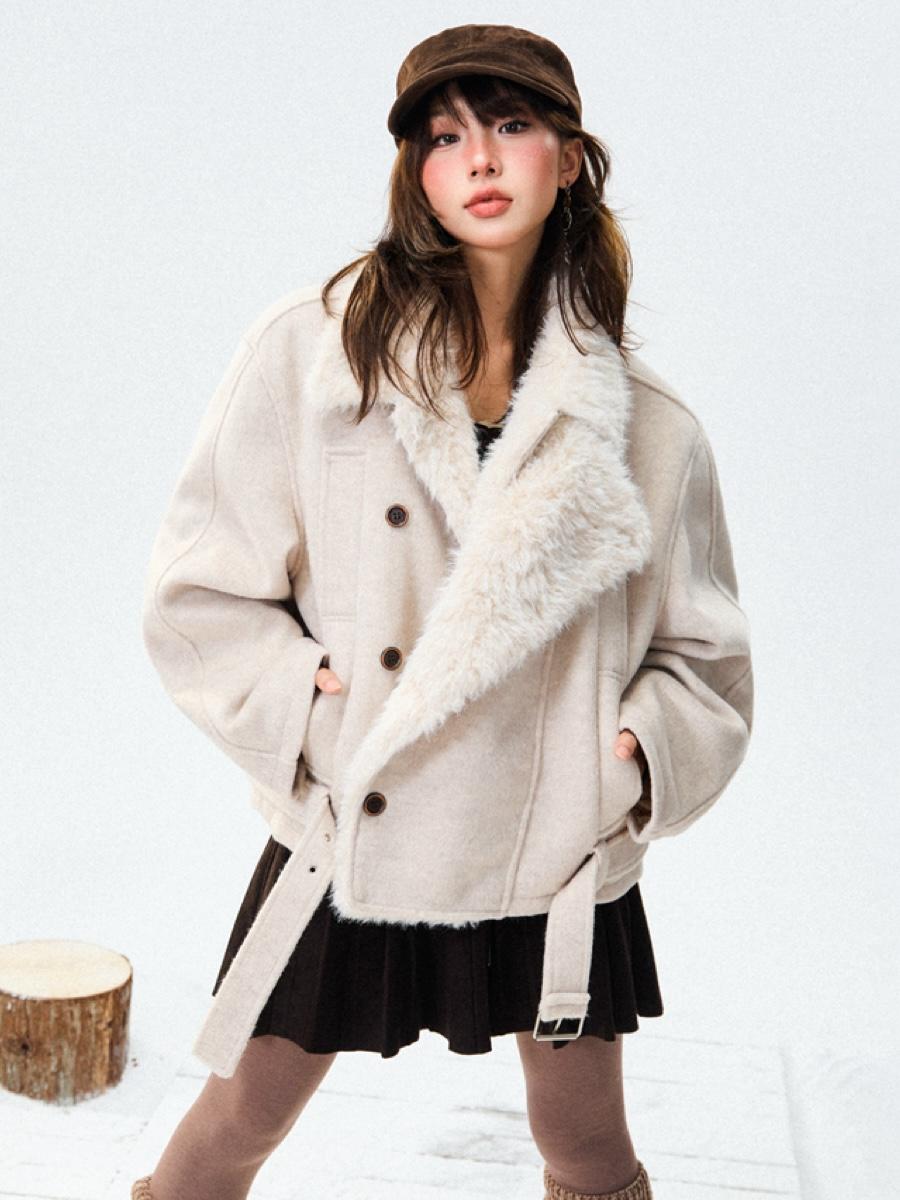 YOUNG STAGE Mochi Cloud Shearling Coat (2color)