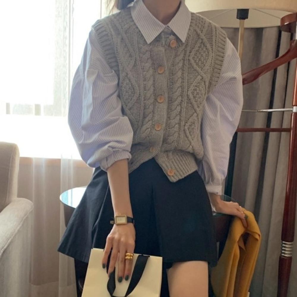 아이 당일 / S.B 마블 꽈베기 니트 조끼