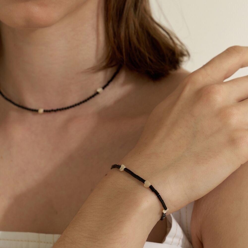 Black Onyx & Heart Bracelet
