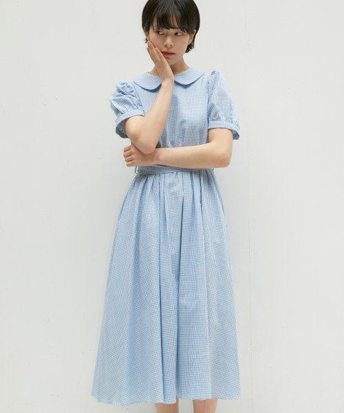 라운드 카라 플레어 원피스 하프 슬리브 체크 블루