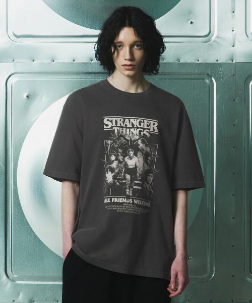 [기묘한 이야기 컬래버] ALL FRIENDS WELCOME 티셔츠 [차콜 그레이]