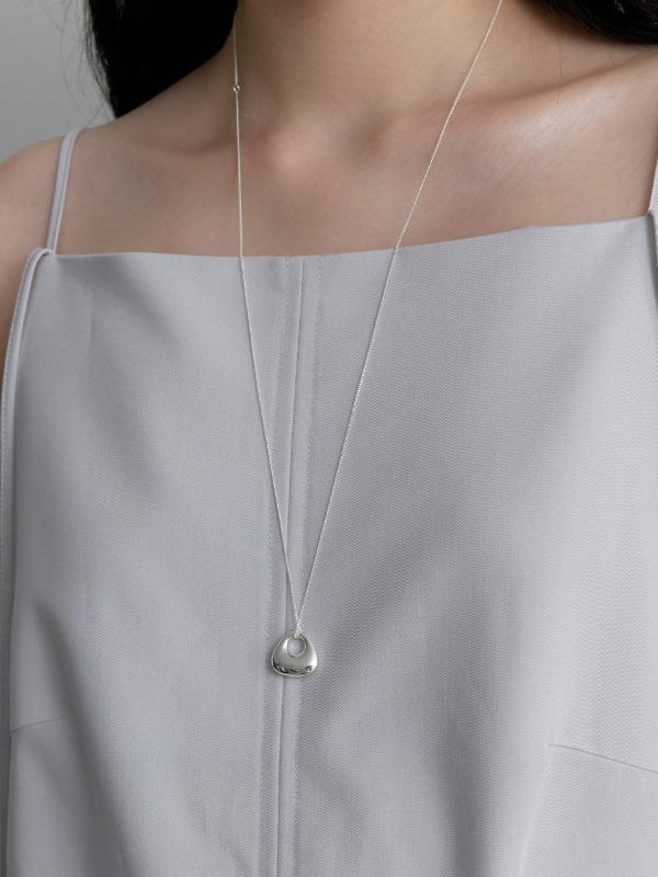Tote necklace