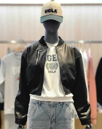 이런 상품 어때요? UCLA 여성 크롭 시보리 레더 재킷 블랙 UZ8LE50(39)
