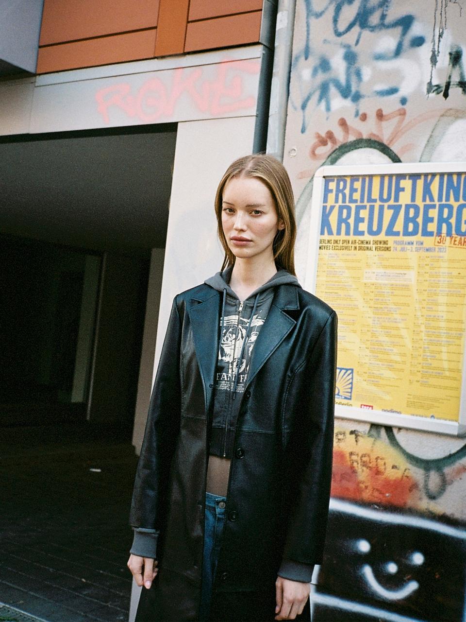 Jade long leather coat (Black)