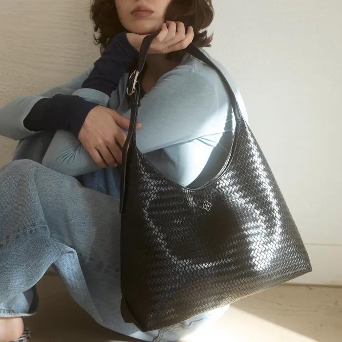 아이비 위빙 숄더백_블랙