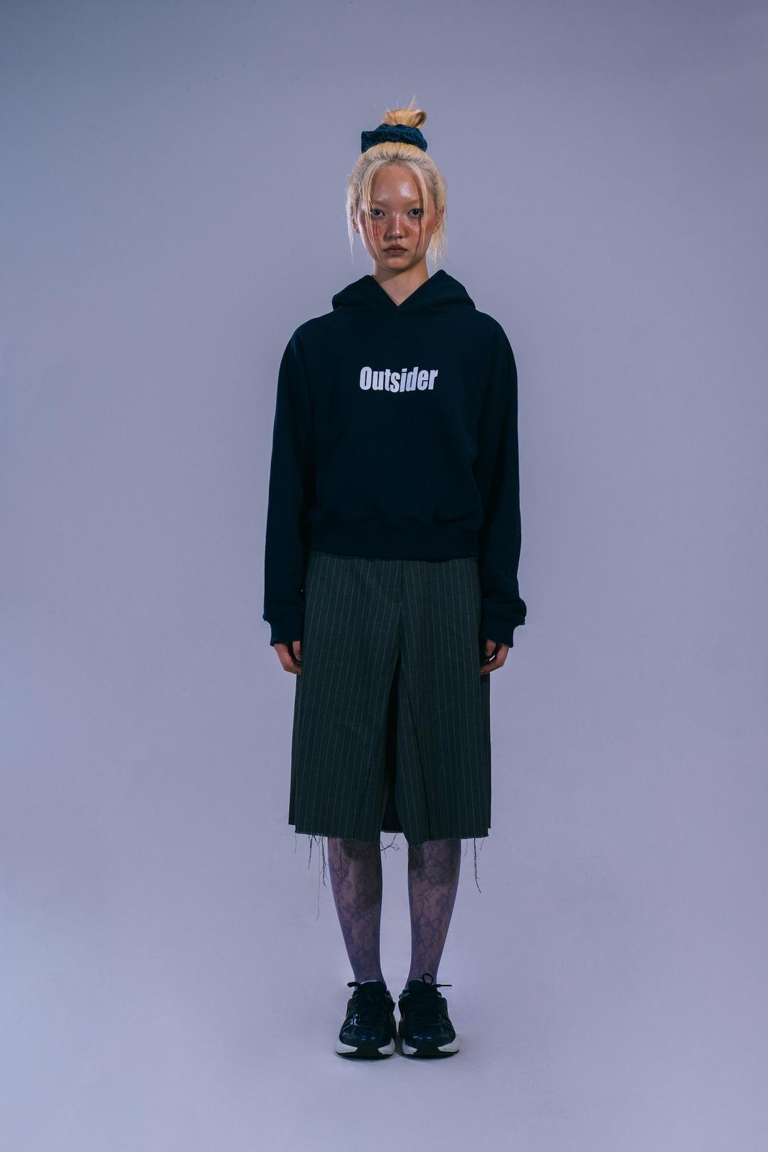 OUTSIDER SHORT HOOD (NAVY)