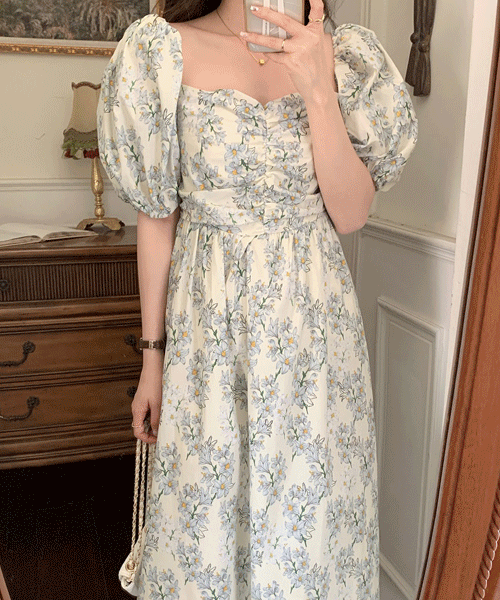 라르테 볼륨소매 셔링 원피스 [3차재입고]