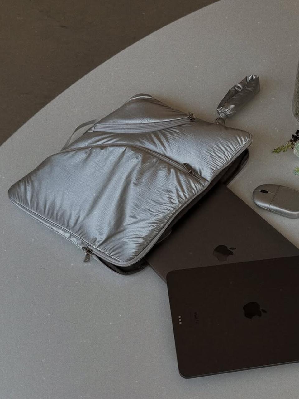 Lake 16" Laptop Clutch_Silver