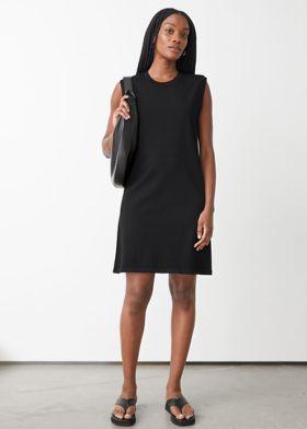 스트레이트 슬리브리스 미디 드레스
