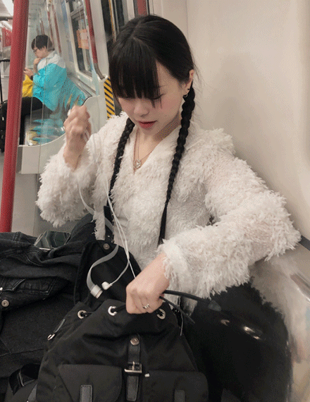 @vinvle made,카런깃털후드가디건