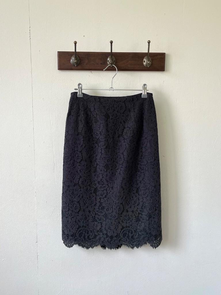 NATURAL BEAUTY BASIC lace charcoal skirt