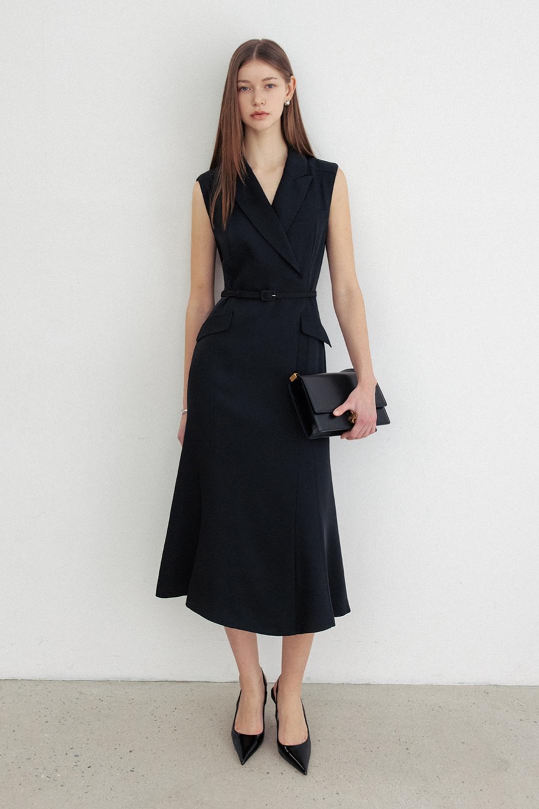 KIRAN Peaked collar sleeveless mermaid long dress (Black)