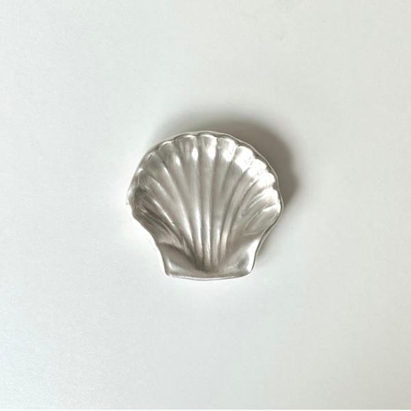 Shell butter dish