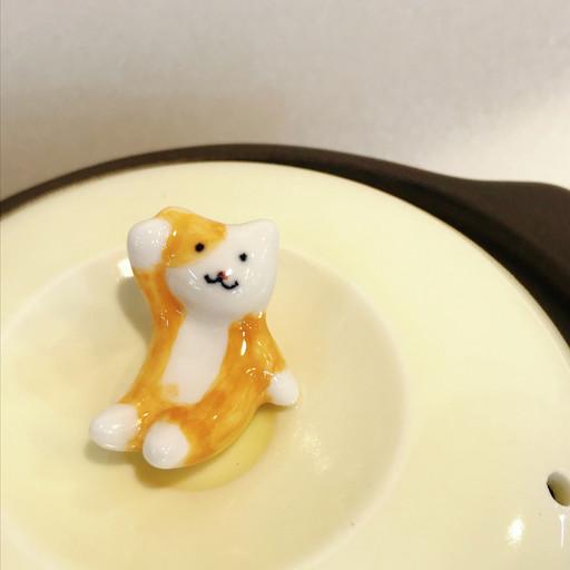 안녕 고양이 옐로 뚝배기