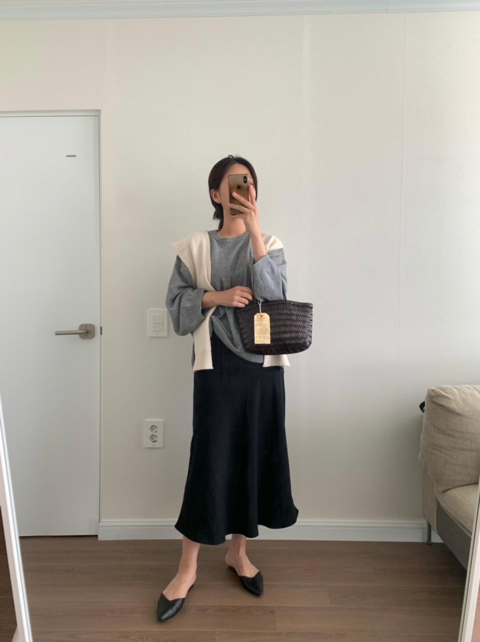 모니크 빅사이즈 박시핏 슬릿 트임 니트 세일