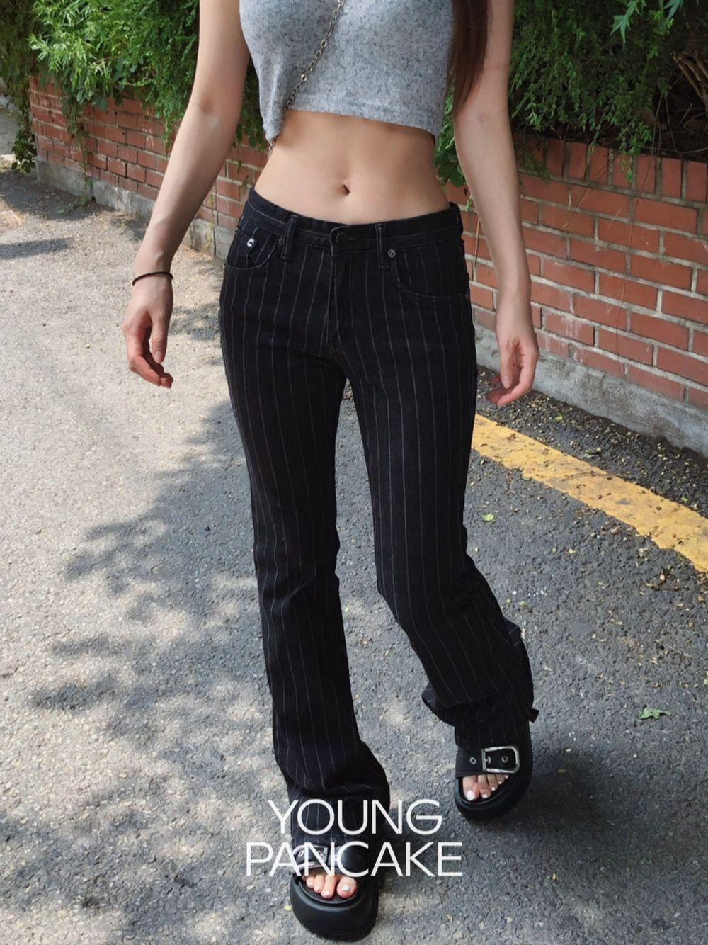 [허얇골넓/세미로우] Slate stripe bootscut jean (S~L)