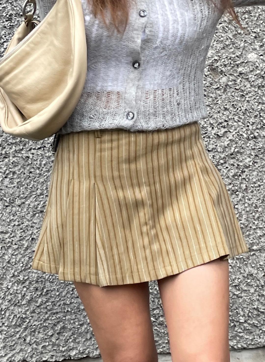 (새상품) stripe beige skirts