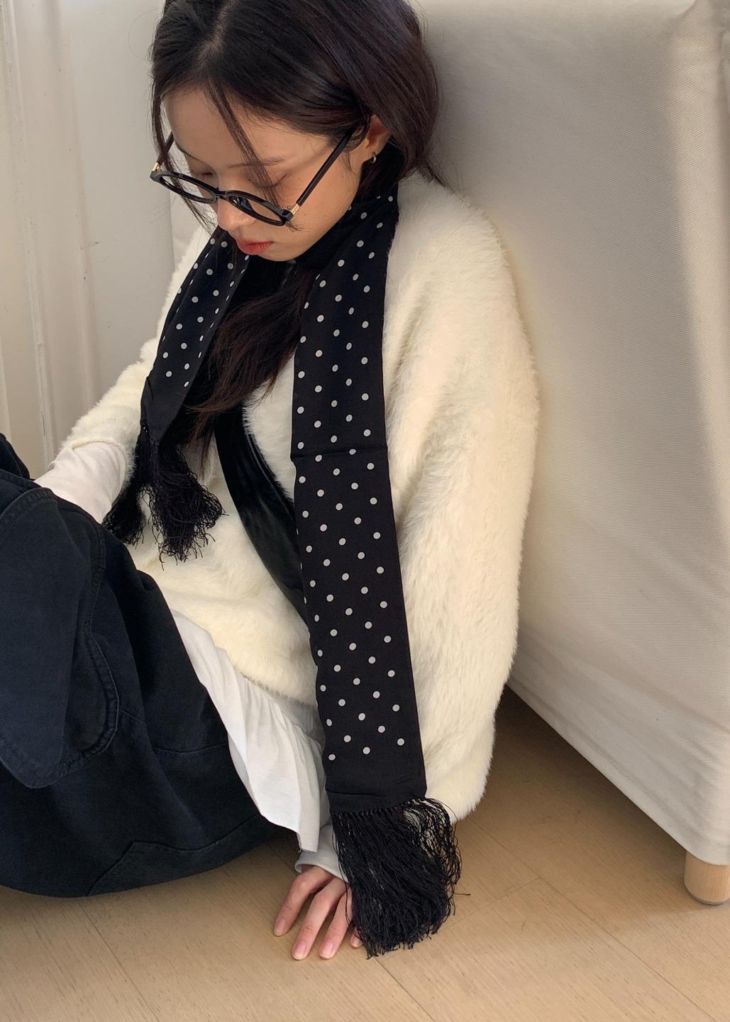 SILKY DOT SCARF