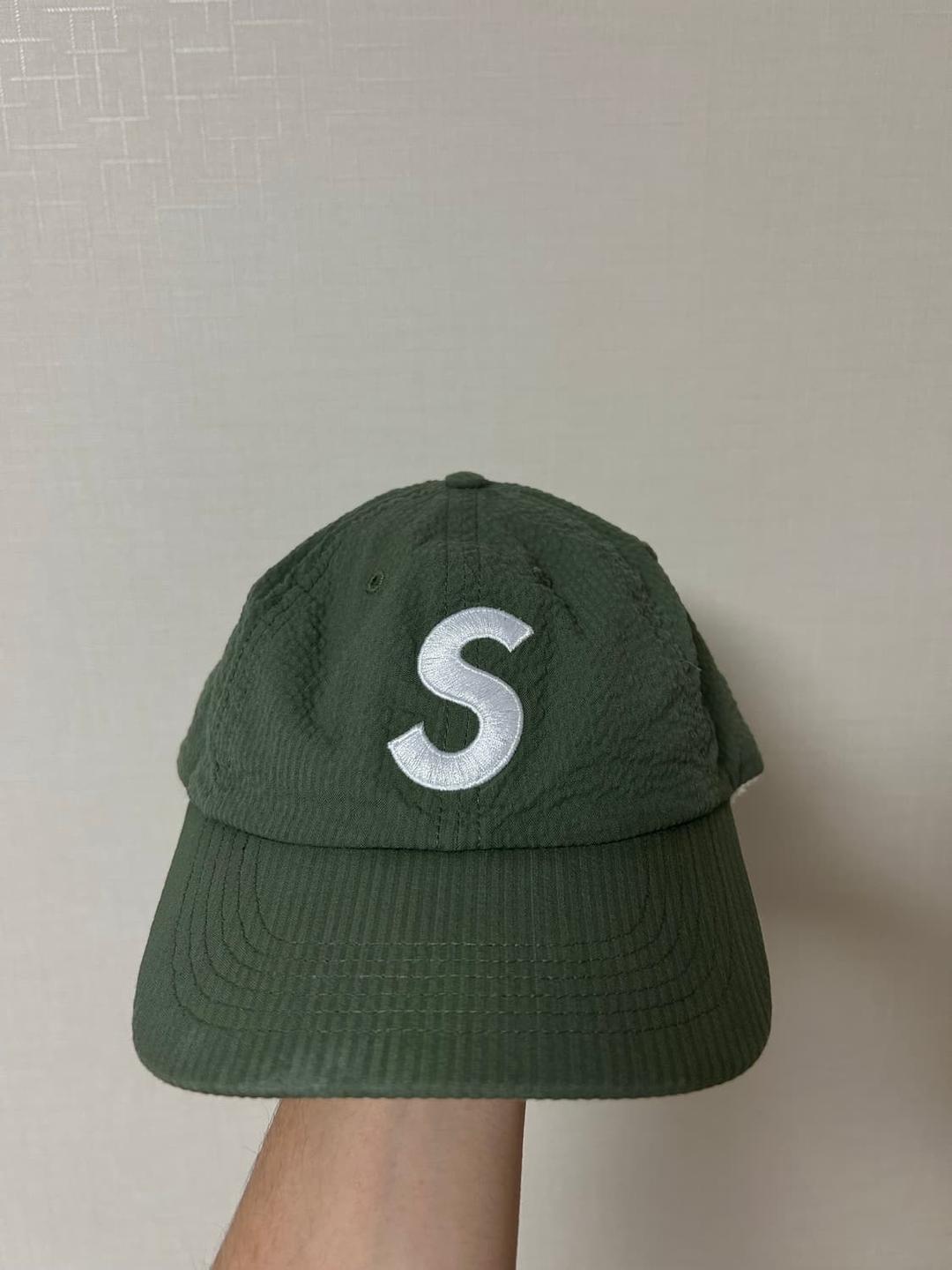 슈프림 24ss 시어서커 s로고캡 올리브 | 후루츠패밀리