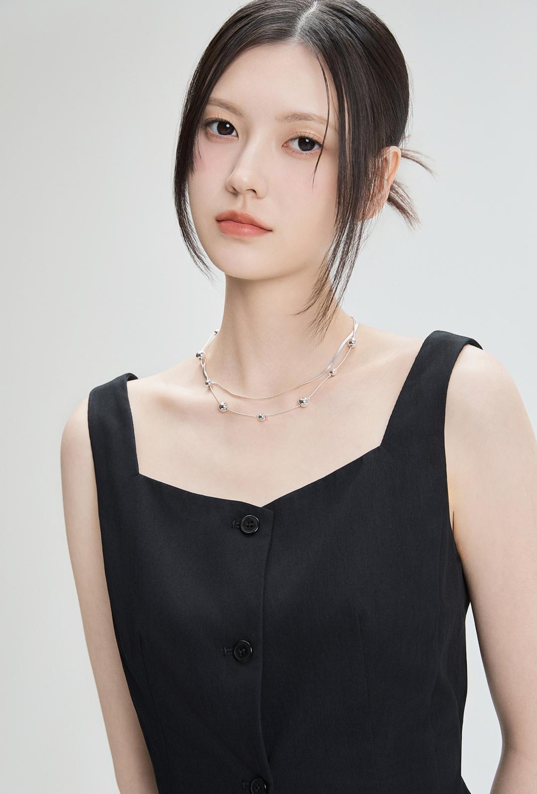 미쏘 스트랩 나시 블라우스_MIWBNF624B