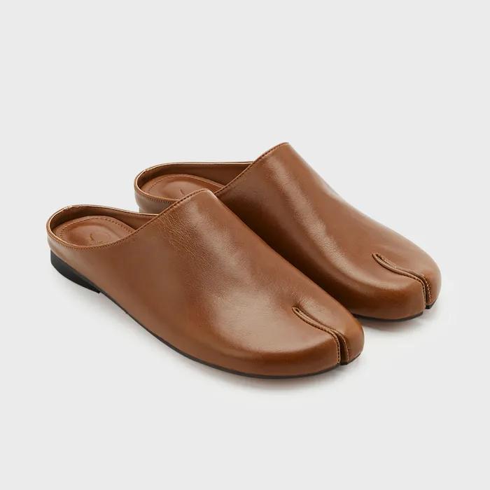 Round Low Flat Mule / Brown
