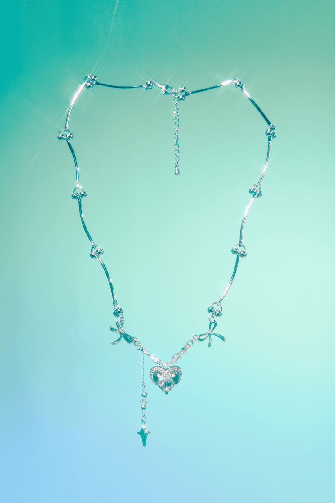 HEART & BOW NECKLACE