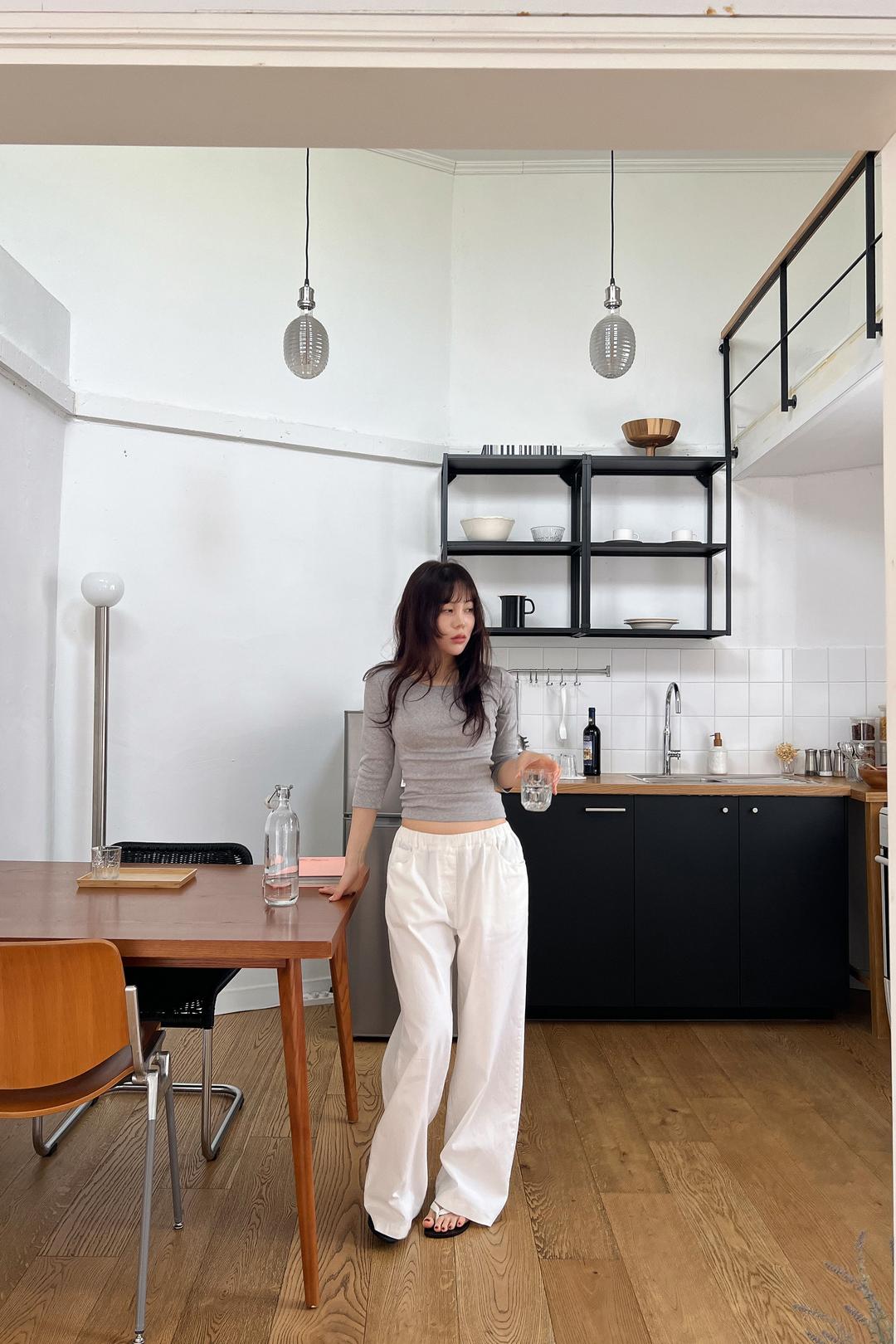 Light Cotton Low-Rise PT (white)