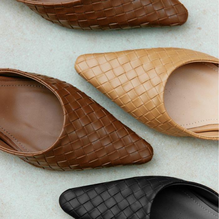 25SS 런칭_KM363 핸드메이드 위빙 키튼힐 슬링백 4cm l 4Colors