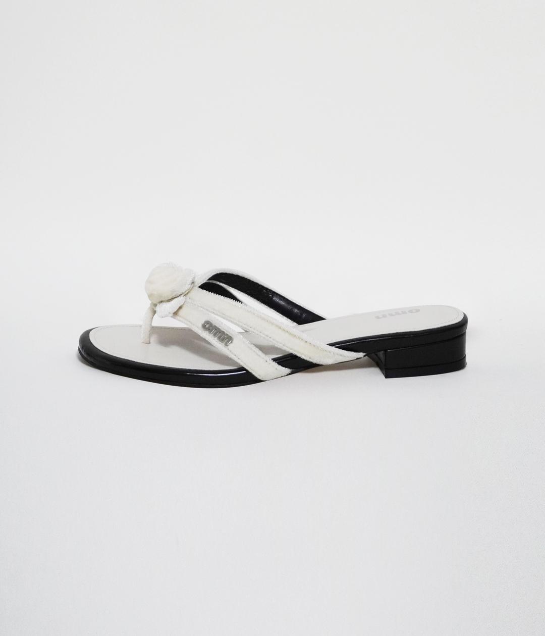 omn rose velvet sandal _Cream