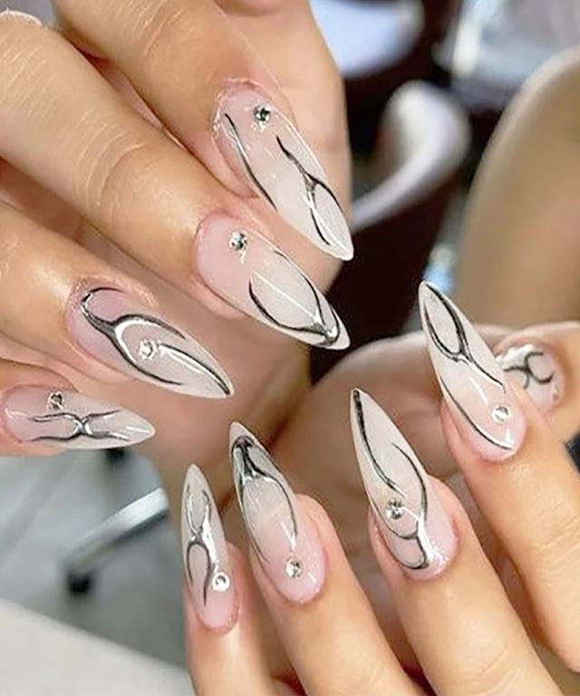 댕블링네일팁 [수제네일팁/오늘출발] 보석 실버 트라이벌 화이트 수제네일팁 / 인스타감성 실버포인트 모던시크 유니크 붙이는네일팁 드로잉네일