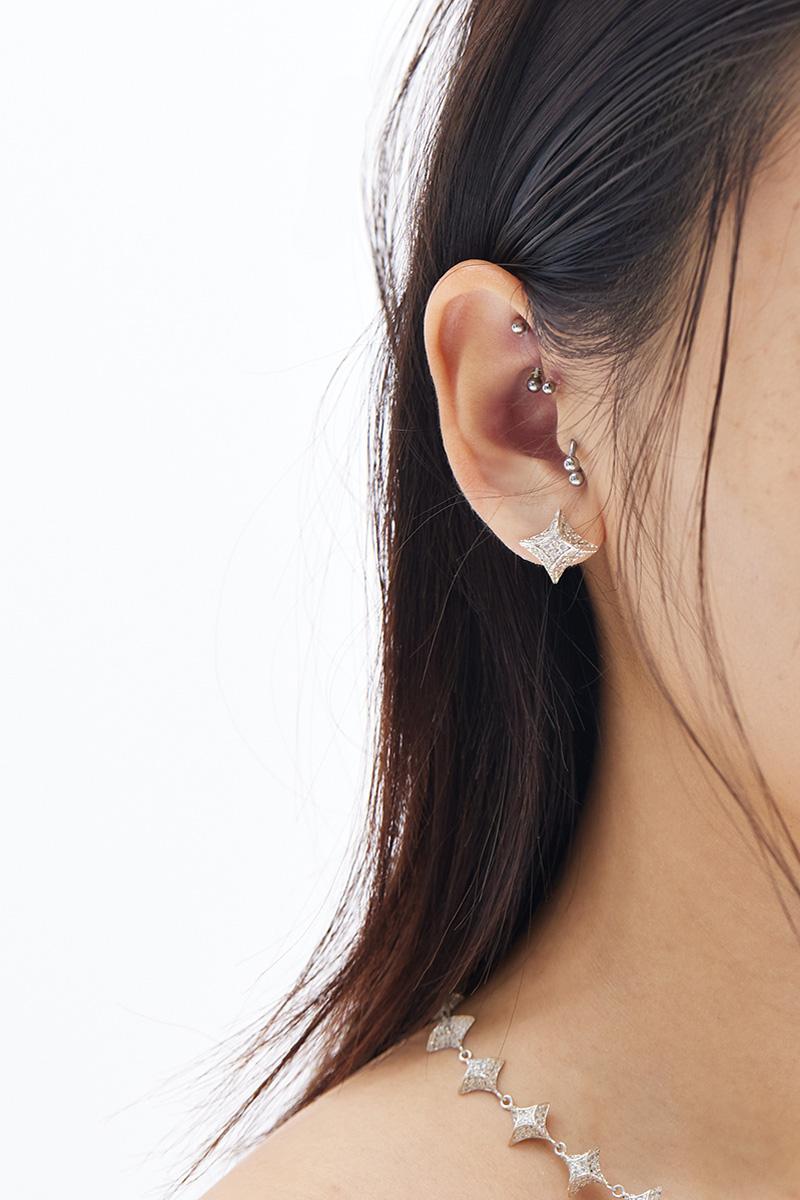 SUPER SHINE STAR SINGLE EARRINGS (L)