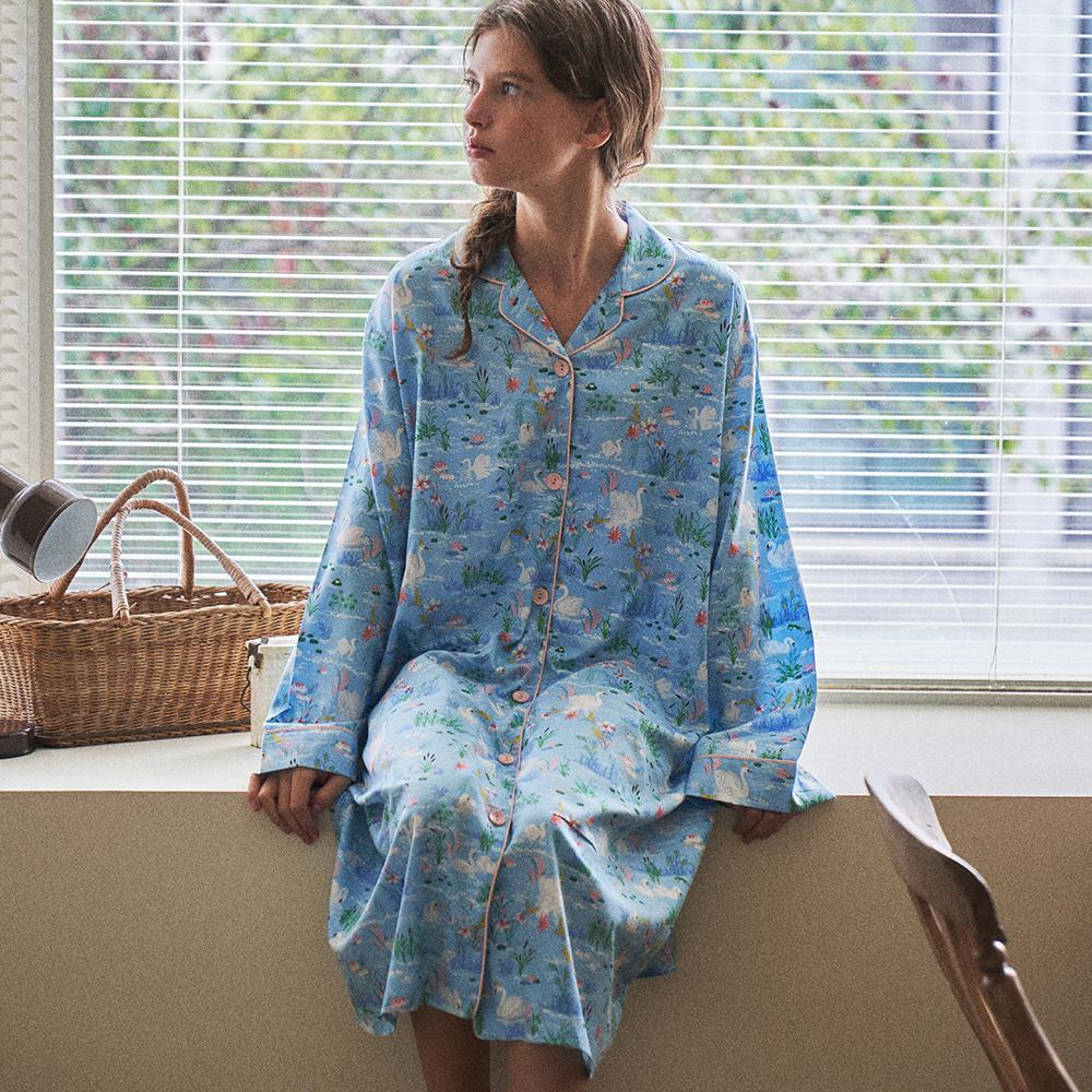 텐셀 모달 블루 스완 패턴 긴팔 원피스 잠옷