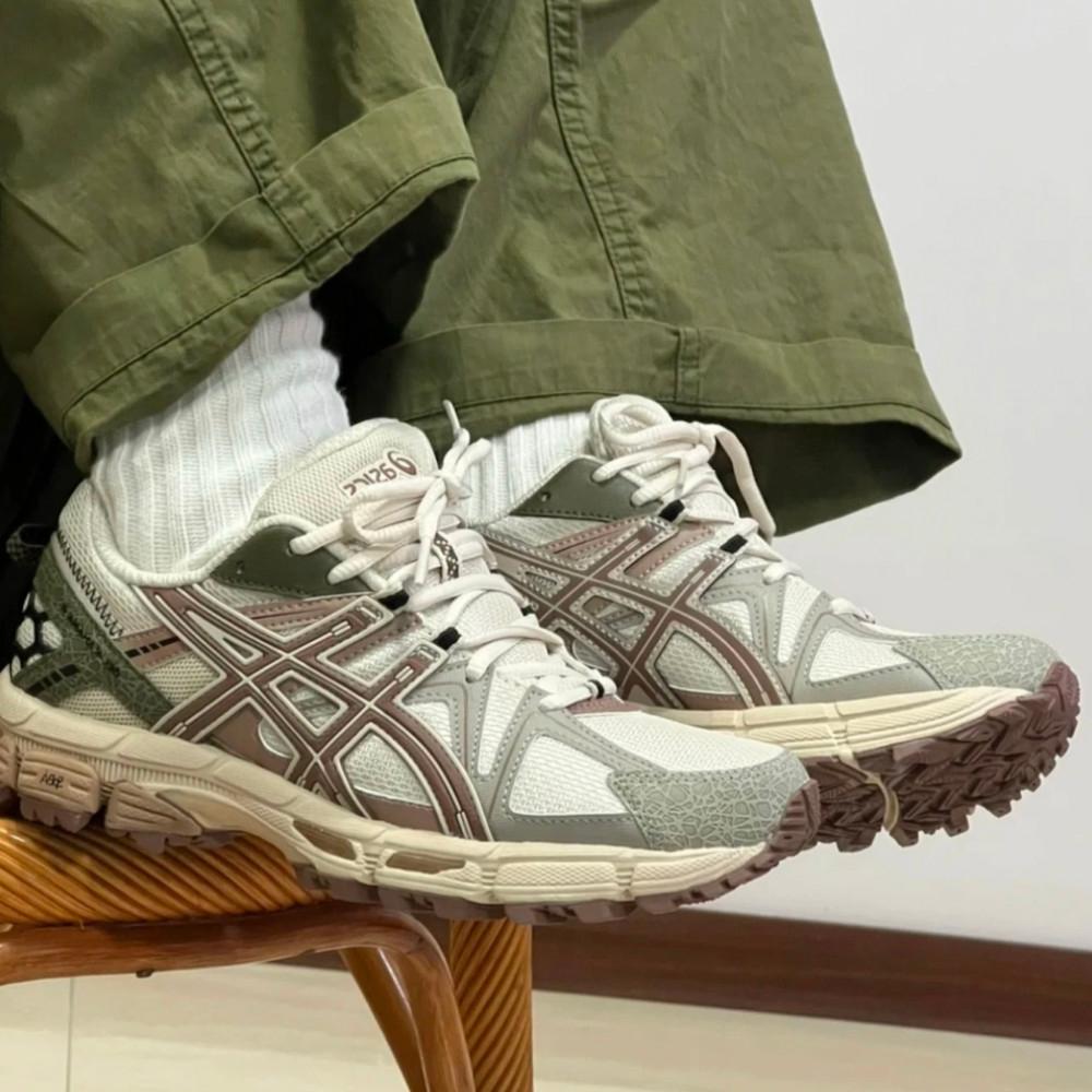 아식스 GEL-Kahana 8 젤 카하나 카키 버건디