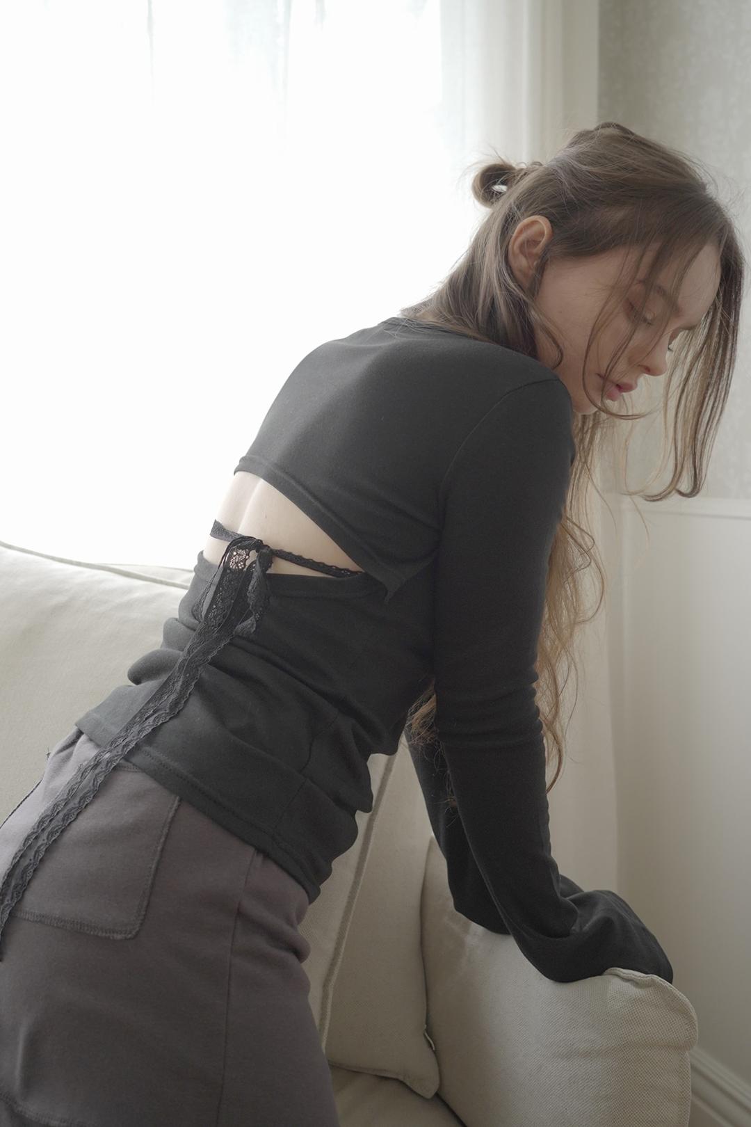 Back ribbon long sleeve