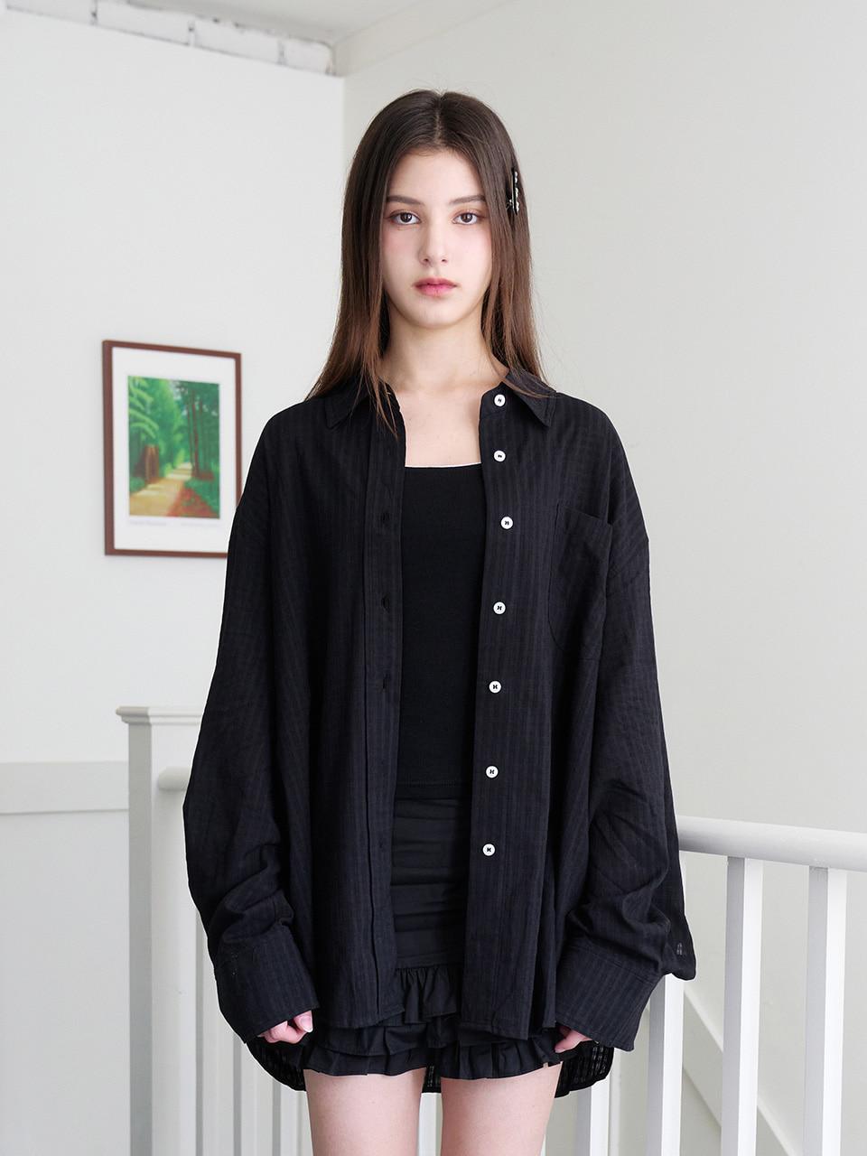 Loose-Fit Check Shirt (Black)