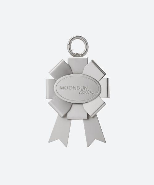 M.C Rosettes Metal Key Ring / Silver