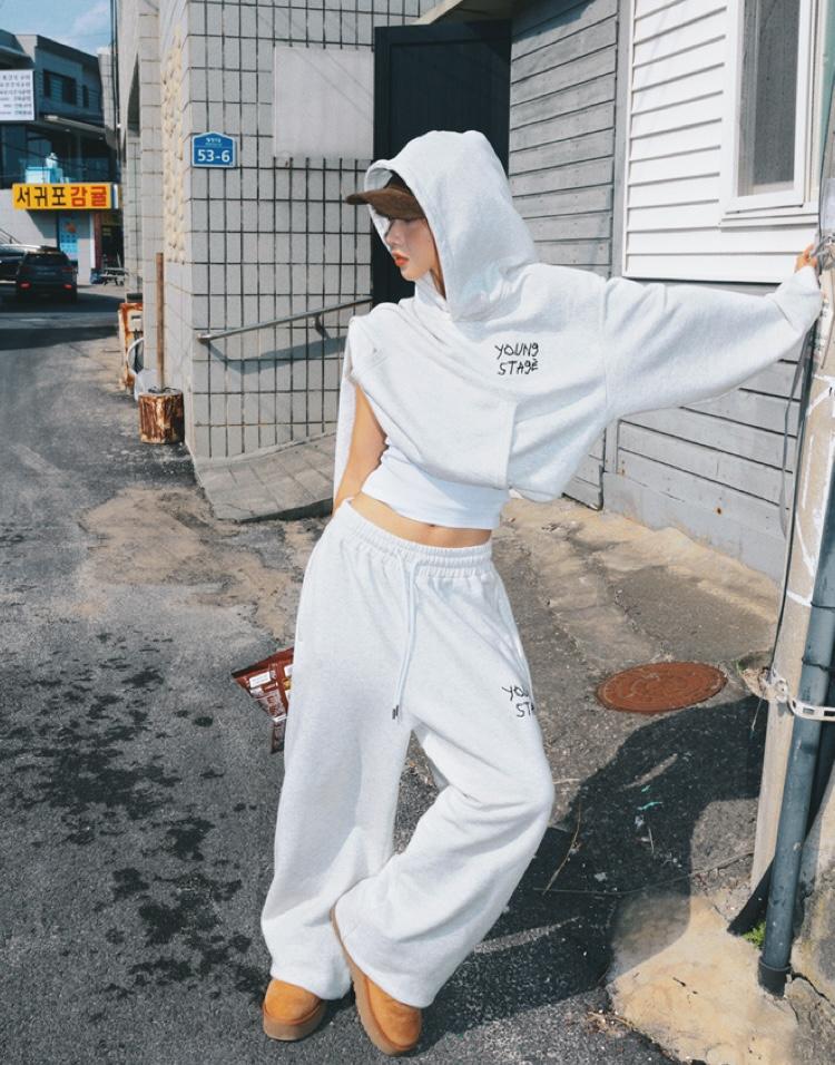 YOUNG STAGE Original Logo Casual Hoodie & Wide Sweatpants Set-up
