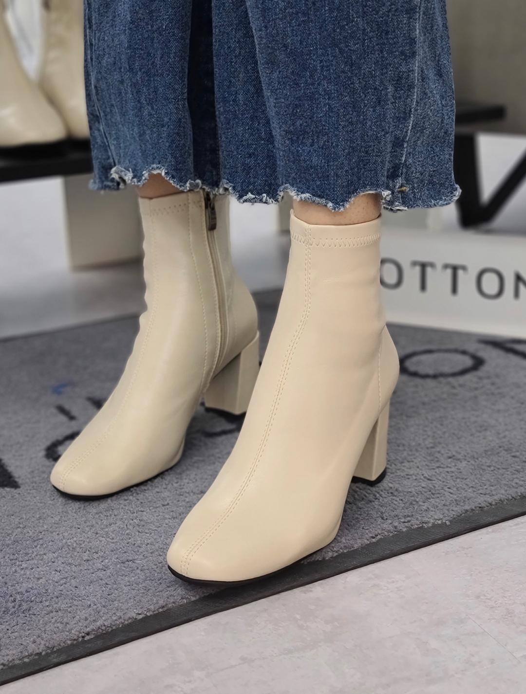 라슨 스퀘어 미들 앵클 부츠 7.5cm (2N711)