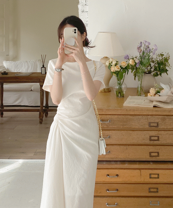 프시케 보트넥 셔링 원피스