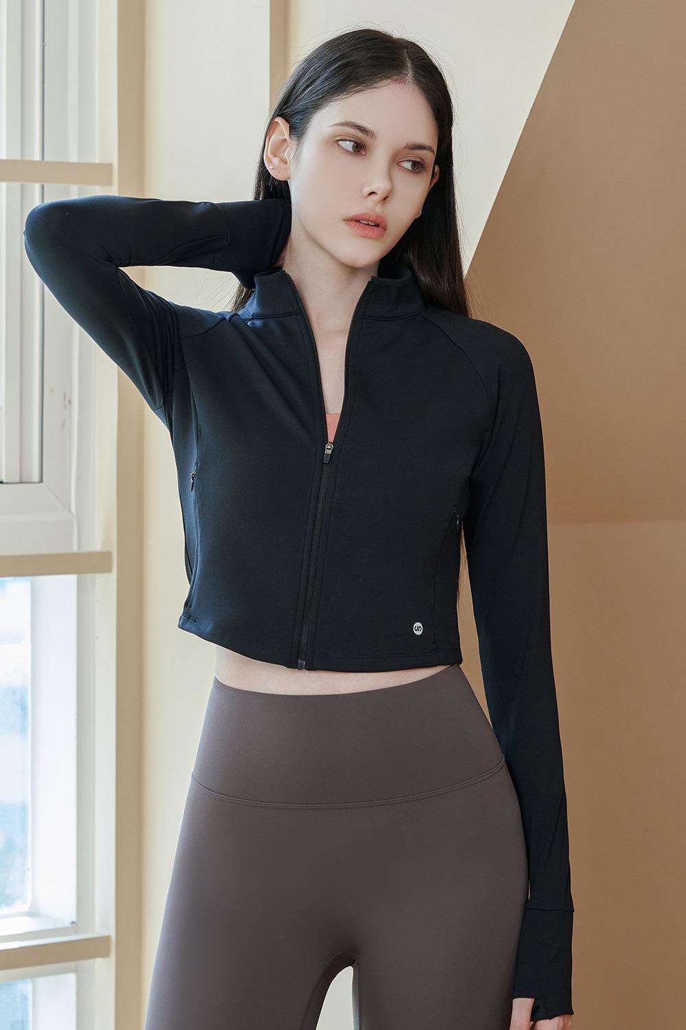 제로 액티브 크롭 자켓 블랙