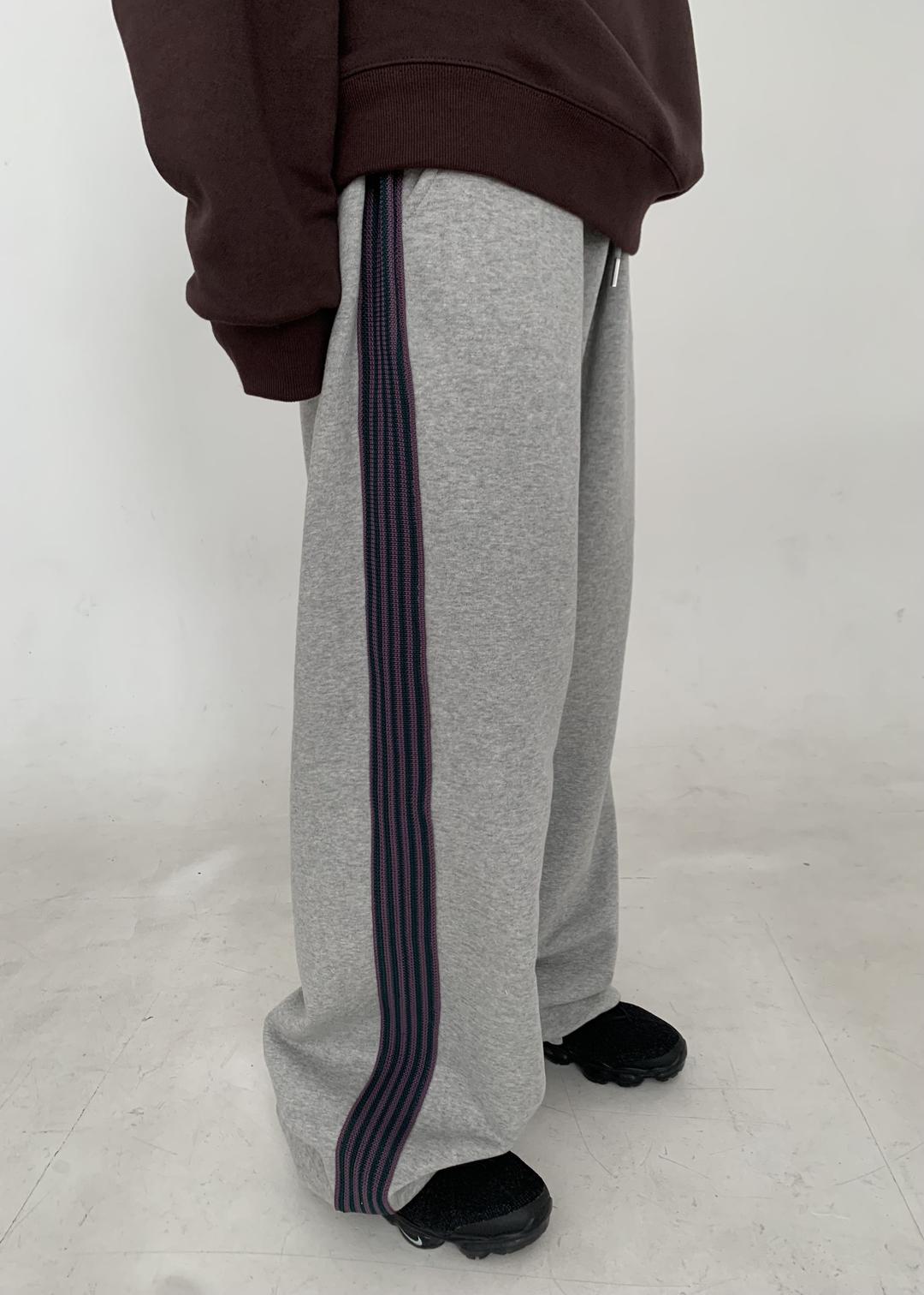 BREEZE TRACK PANTS (UNISEX)