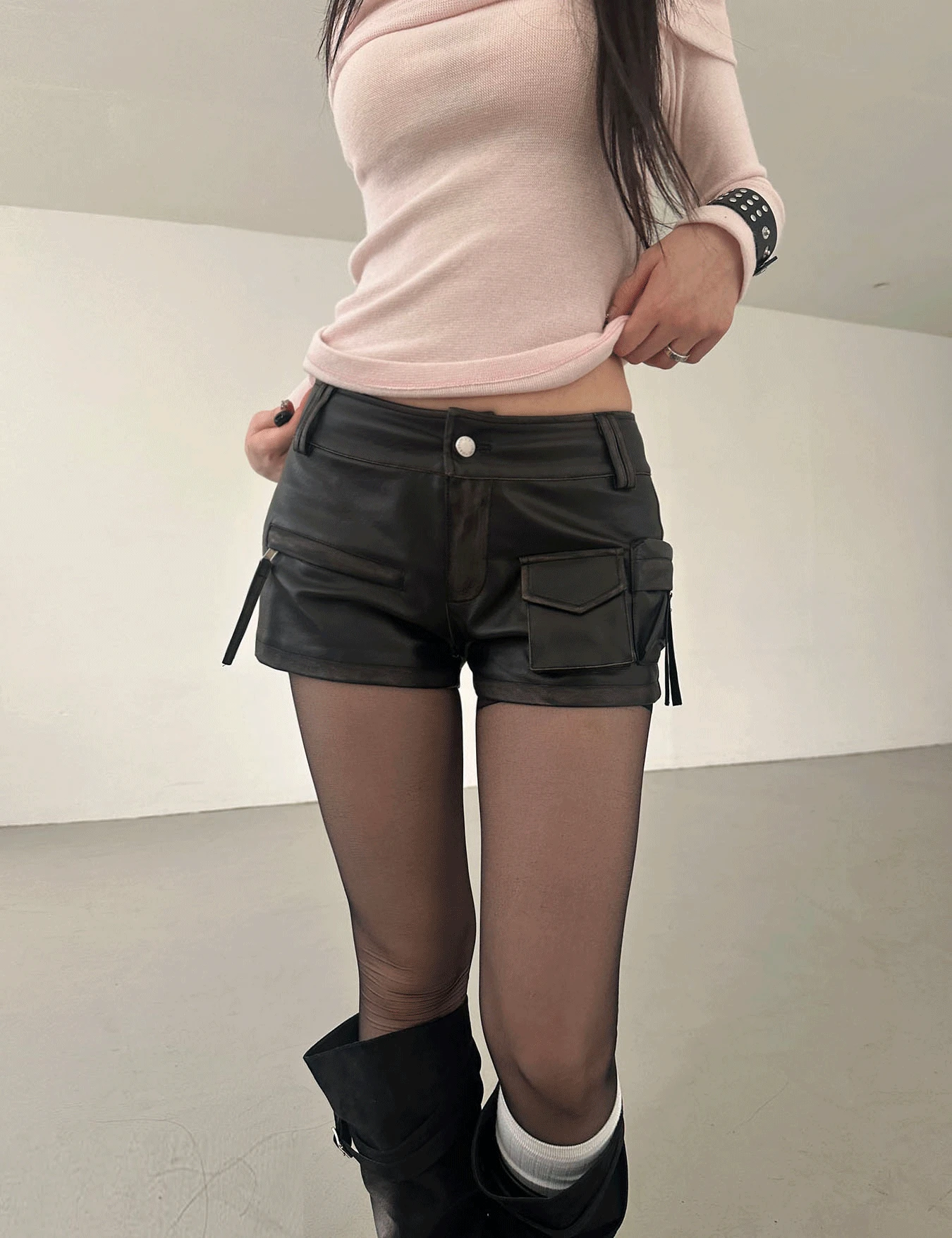 multi pocket leather shorts (1color)