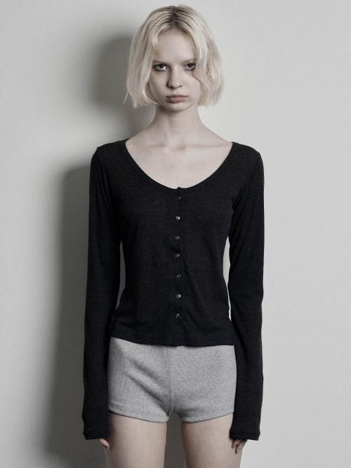 보헤미안 서울(BOHEMSEO)  BASIC SCOOPED BUTTON CARDIGAN, CHARCOAL - 사이즈 & 후기 | 무신사