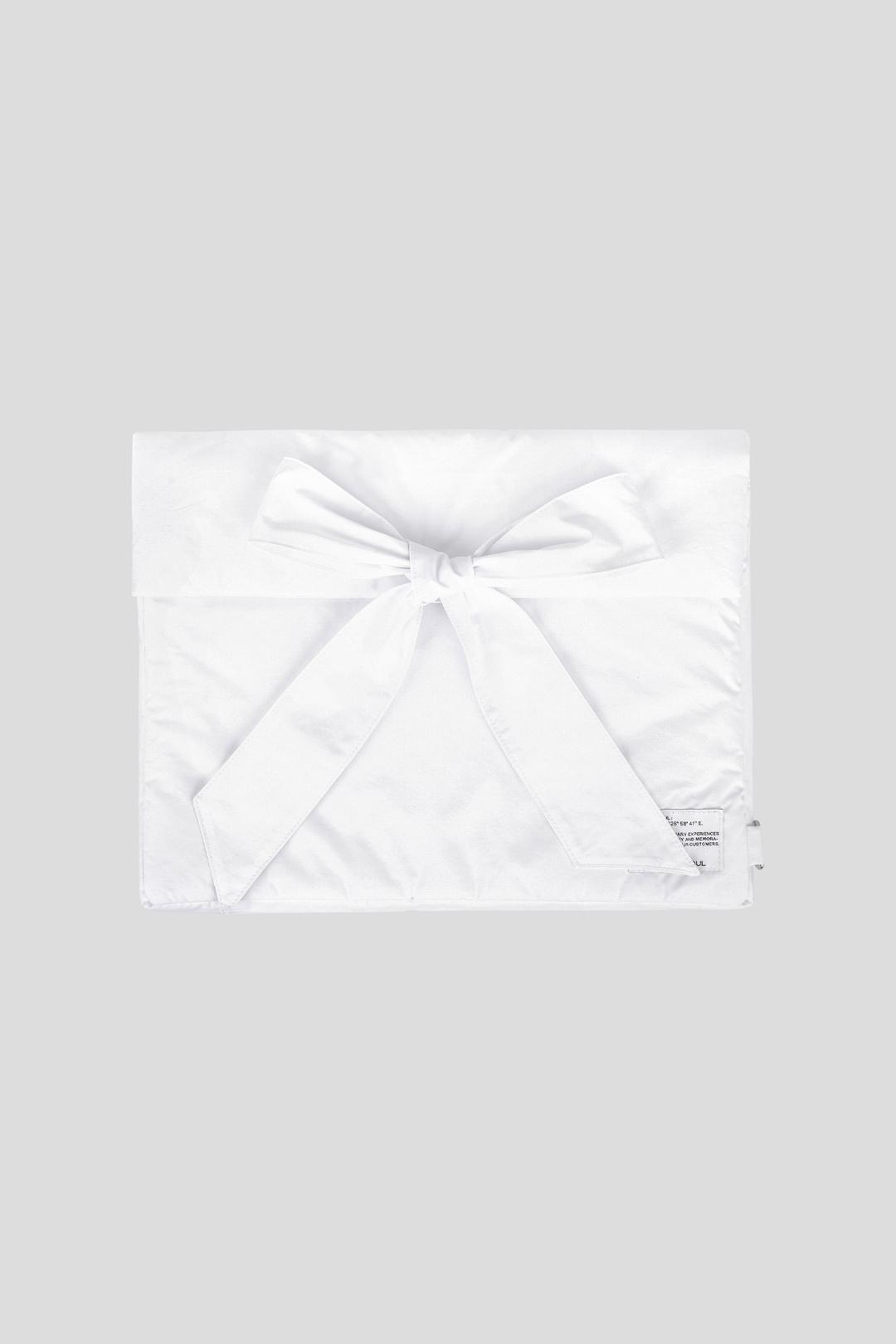 Cloudy Ribbon Laptop Pouch_White
