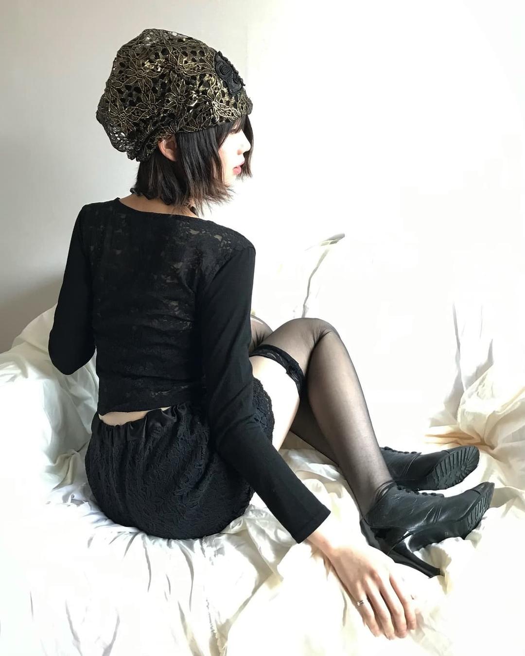 Black lace set ) lace sleeve + shorts | 후루츠패밀리