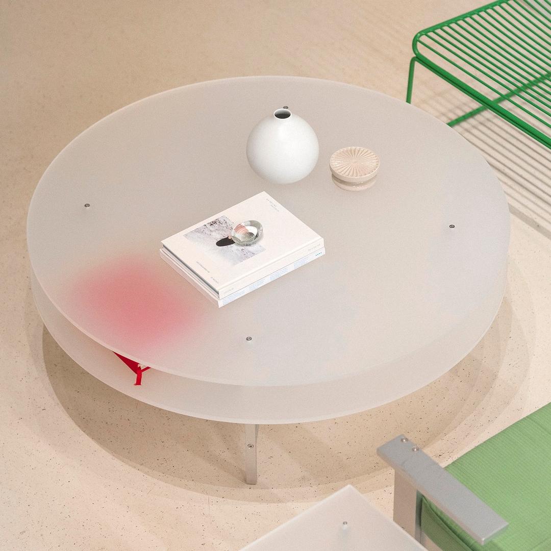 CA82 Coffee Table