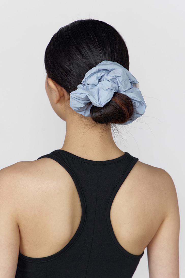 DHYANI scrunchie  (Baby Blue)